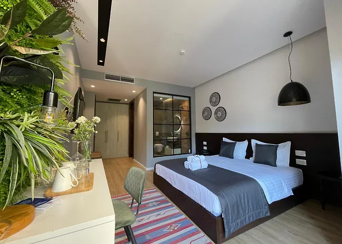 Retreat Apartments